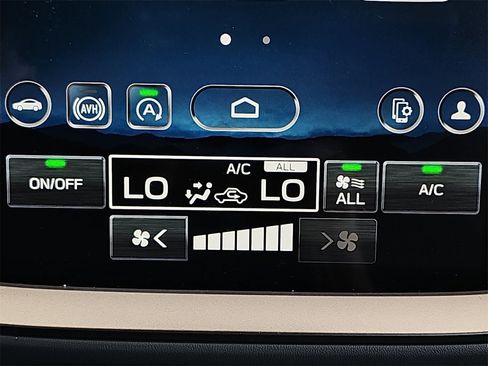 New 2025 Subaru Crosstrek 2.0i Premium image 21