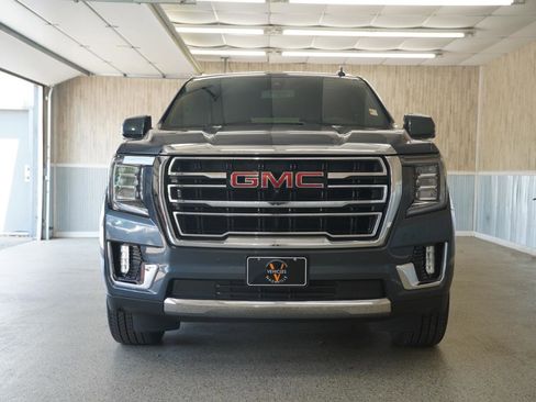 Used 2021 GMC Yukon SLT w/ SLT Luxury Plus Package AWD/4WD image 2
