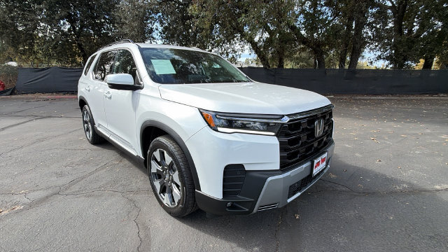 New 2026 Honda Pilot Elite image 2