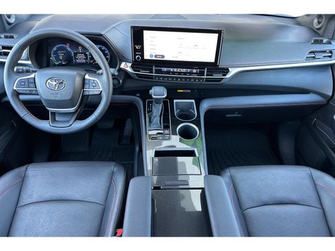 Certified 2025 Toyota Sienna XSE w/ XSE Premium Package AWD/4WD image 15