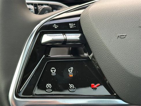 New 2026 Cadillac Vistiq Sport image 34