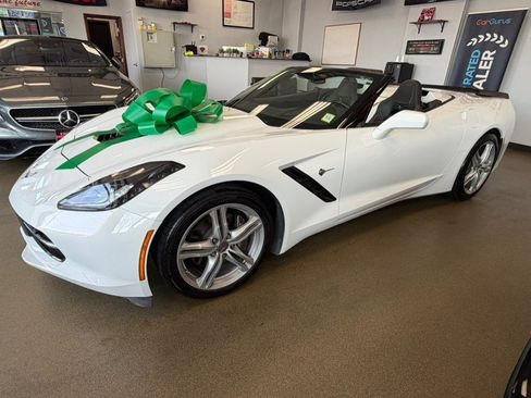 Used 2016 Chevrolet Corvette Stingray Convertible w/ 3LT Preferred Equipment Group RWD image 8