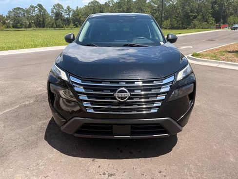 Used 2024 Nissan Rogue S FWD image 21