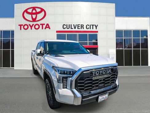 Used 2024 Toyota Tundra Limited AWD/4WD image 1