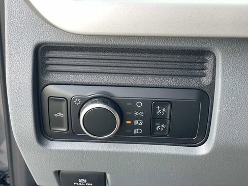 New 2026 Ford F250 4x4 Crew Cab Super Duty image 17