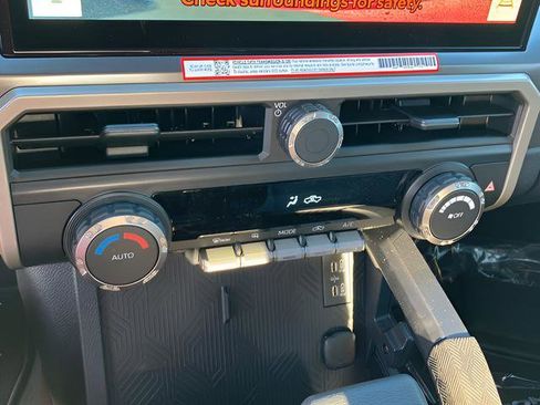 New 2026 Toyota Tacoma TRD Off-Road AWD/4WD image 32