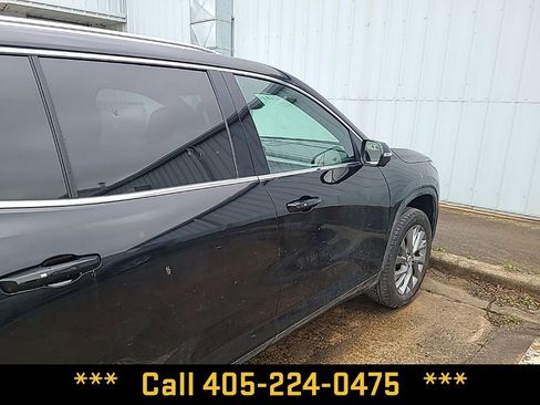 Used 2025 Buick Enclave Preferred image 12