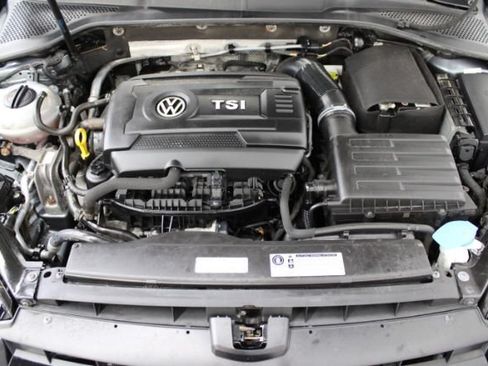 Used 2017 Volkswagen Golf Wolfsburg Edition FWD image 23
