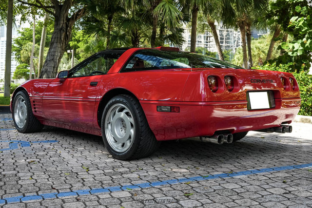 Used 1992 Chevrolet Corvette ZR-1 RWD image 5