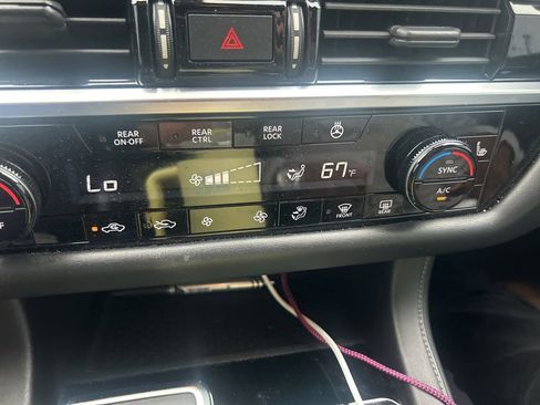 Certified 2022 Nissan Pathfinder SL w/ SL Premium Package FWD image 19