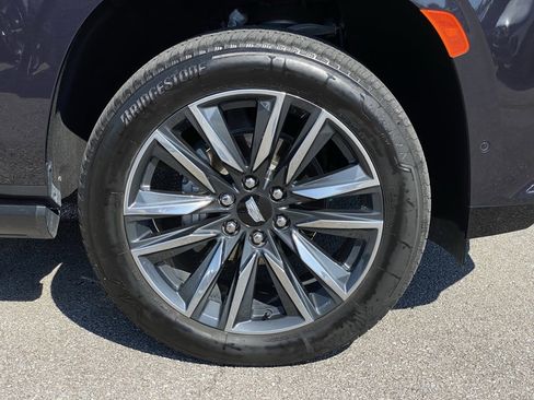 Used 2024 Cadillac Escalade Sport Platinum w/ LPO, Floor Liner Package image 39