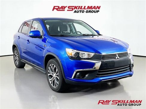 Used 2017 Mitsubishi Outlander Sport ES image 1