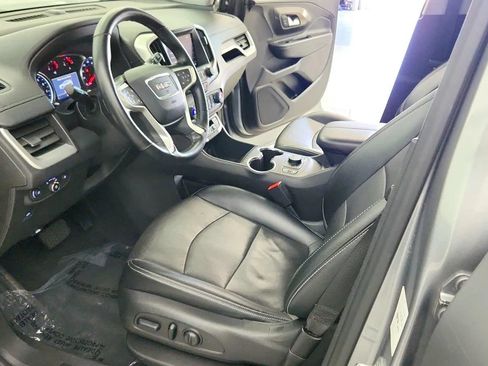 Used 2024 GMC Terrain SLT AWD/4WD image 13