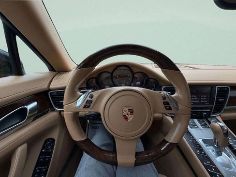 Used 2011 Porsche Panamera 4 image 29