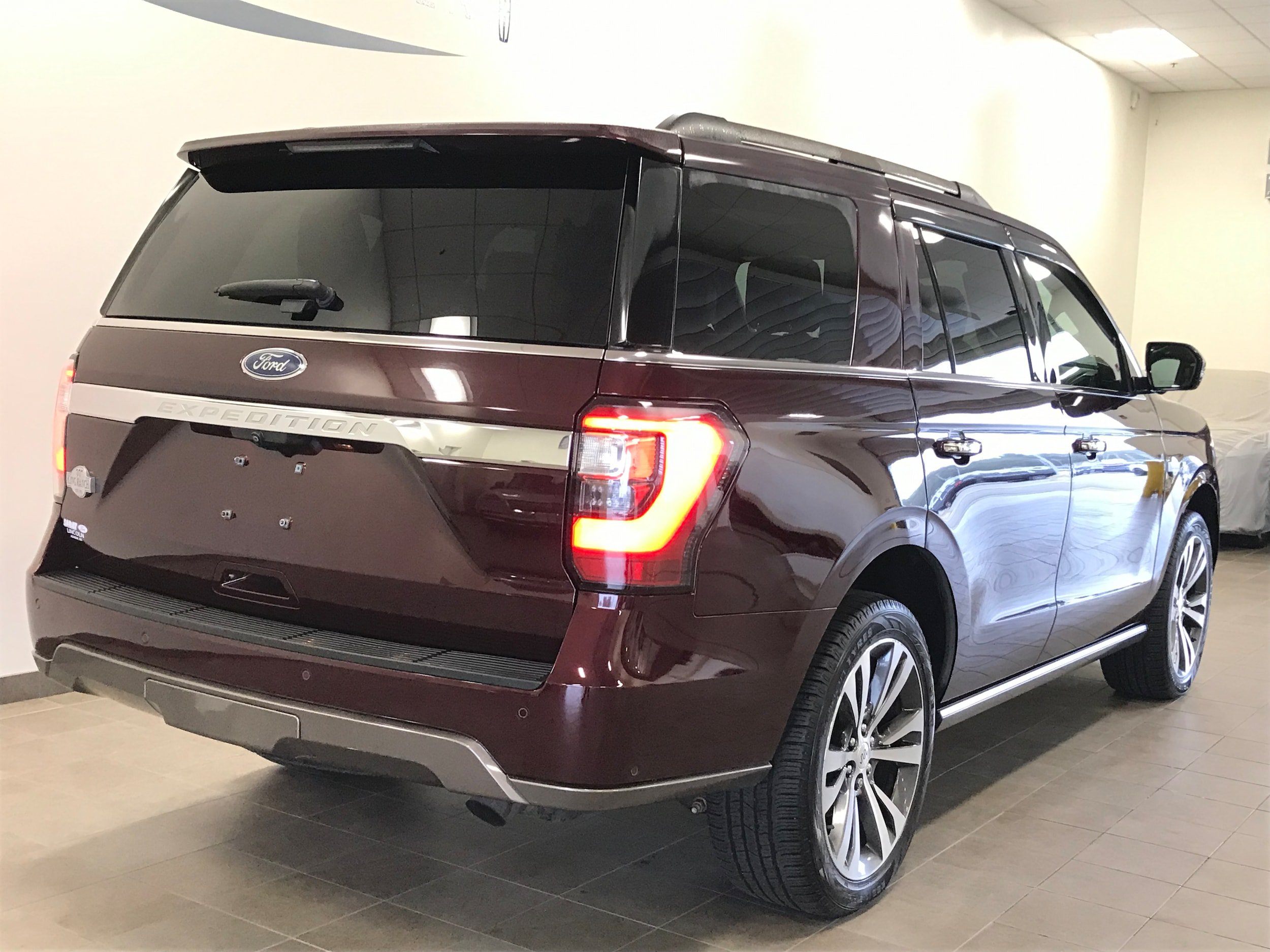 Used 2021 Ford Expedition King Ranch AWD/4WD image 7