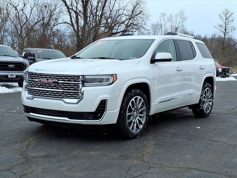 Used 2023 GMC Acadia Denali w/ Denali Technology Package image 3