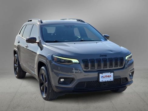 Used 2023 Jeep Cherokee Altitude Lux w/ Lux Elite Package AWD/4WD image 3