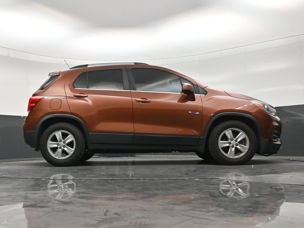Used 2019 Chevrolet Trax LT FWD image 24