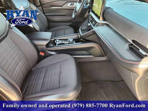 Certified 2025 Ford Explorer ST-Line w/ ST-Line Street Pack AWD/4WD image 10