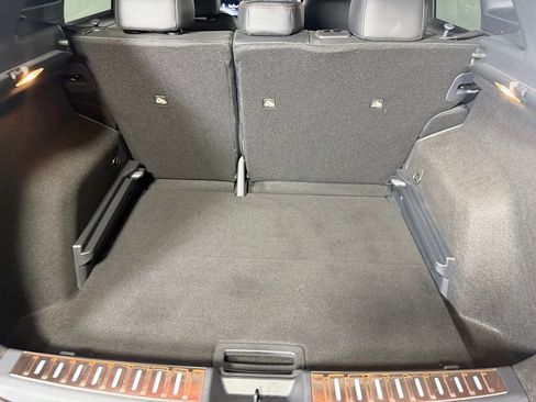 Used 2025 Nissan Kicks SR w/ Illumination Package FWD image 30