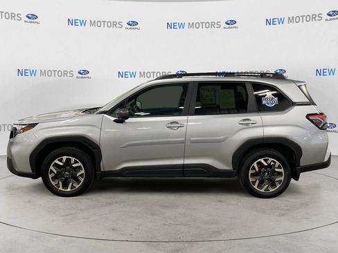 Used 2026 Subaru Forester Premium AWD/4WD image 2
