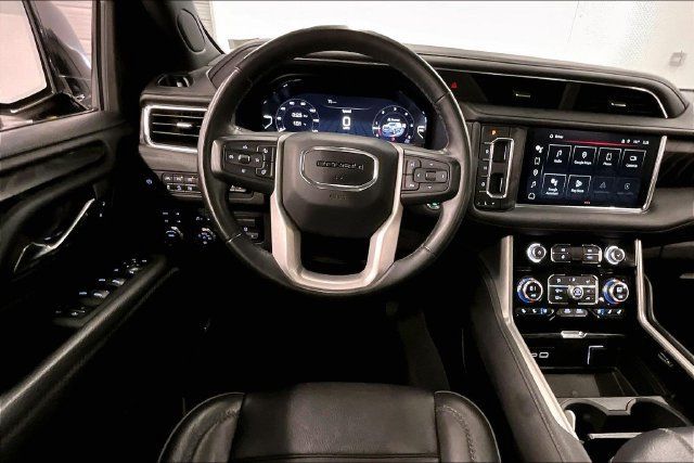 Used 2023 GMC Yukon Denali w/ LPO, Floor Liner Package AWD/4WD image 6