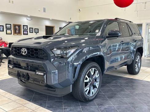 Used 2025 Toyota 4Runner TRD Sport Premium AWD/4WD image 8