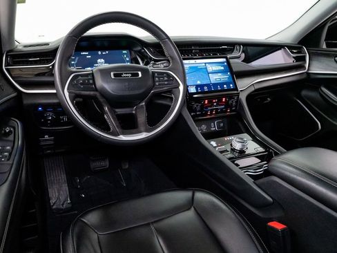 Used 2023 Jeep Grand Cherokee 4WD 4xe image 6