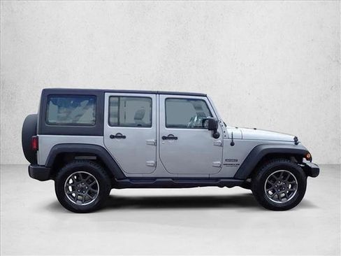 Used 2017 Jeep Wrangler Unlimited Sport w/ Connectivity Group AWD/4WD image 5