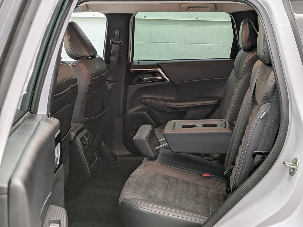 Used 2022 Mitsubishi Outlander SE AWD/4WD image 26