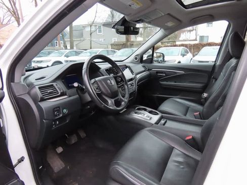 Certified 2022 Honda Pilot Special Edition image 2