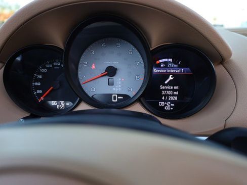 Used 2014 Porsche Boxster S image 30