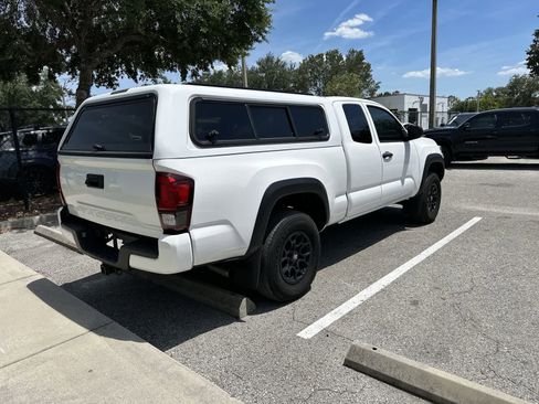 Used 2022 Toyota Tacoma SR w/ SX Package RWD image 8