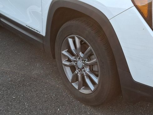 Used 2022 GMC Terrain SLT AWD/4WD image 6