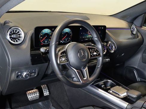 Used 2023 Mercedes-Benz GLA 250 4MATIC image 3