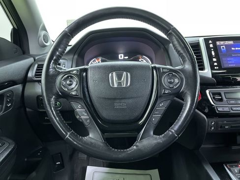 Used 2017 Honda Pilot Elite image 20