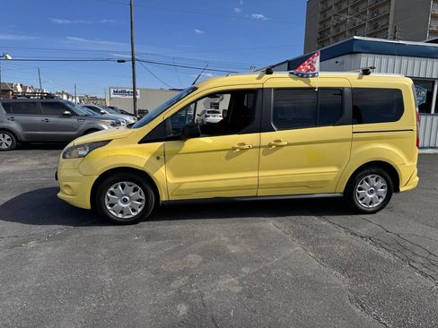 Used 2015 Ford Transit Connect XLT FWD image 3