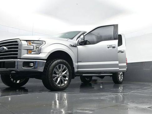 Used 2017 Ford F150 XLT w/ Equipment Group 302A Luxury AWD/4WD image 32