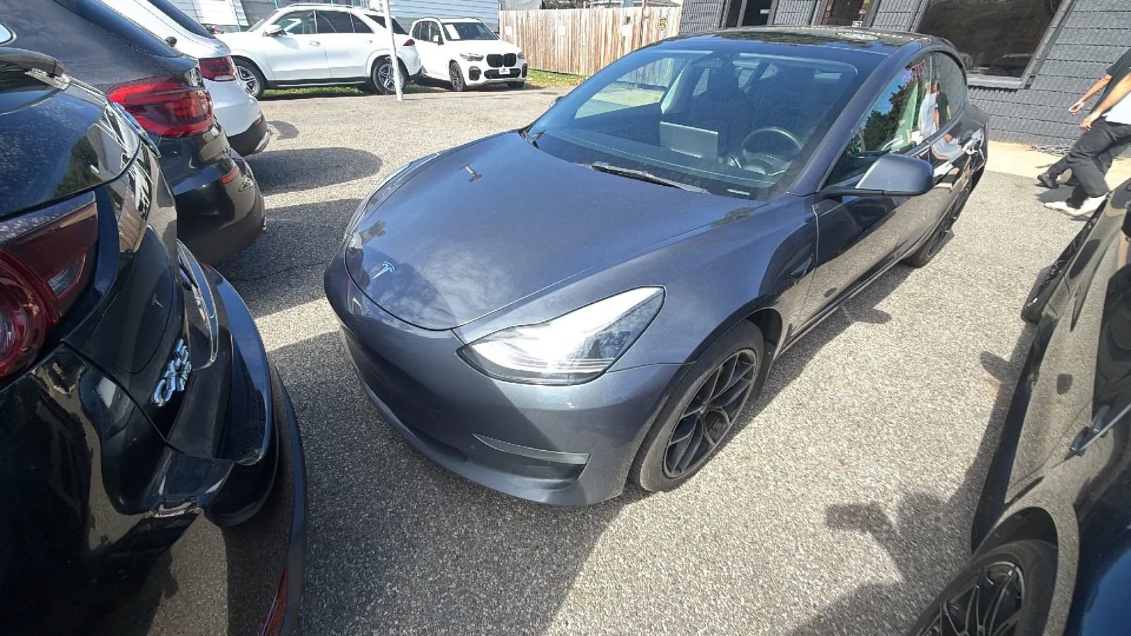 Used 2023 Tesla Model 3 Standard Range RWD image 2