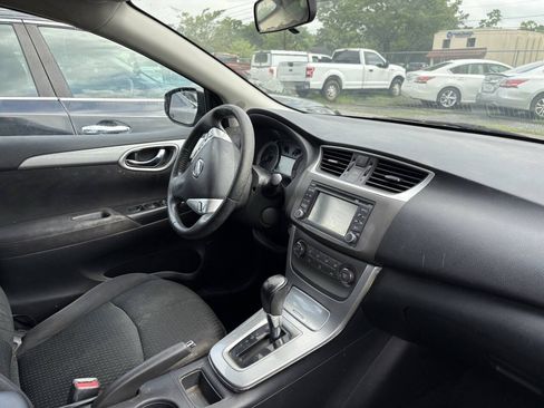Used 2014 Nissan Sentra SR w/ SR Driver Package FWD image 7