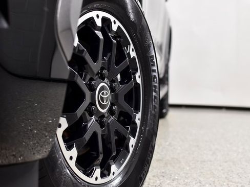 Used 2023 Toyota Sequoia Limited w/ TRD Off-Road Package image 11