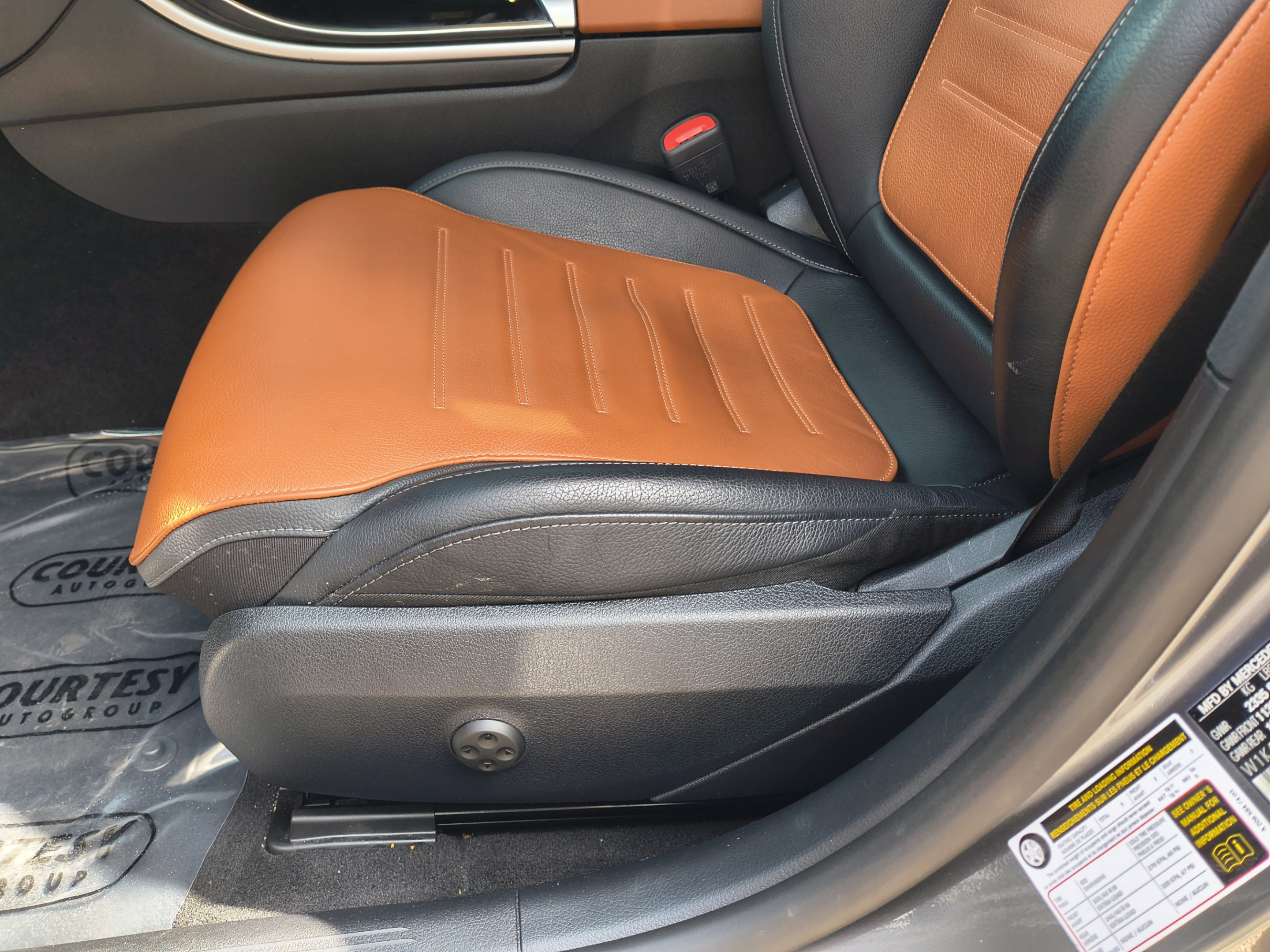Used 2024 Mercedes-Benz C 300 4MATIC Sedan image 20