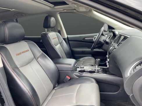Used 2019 Nissan Pathfinder SL AWD/4WD image 27