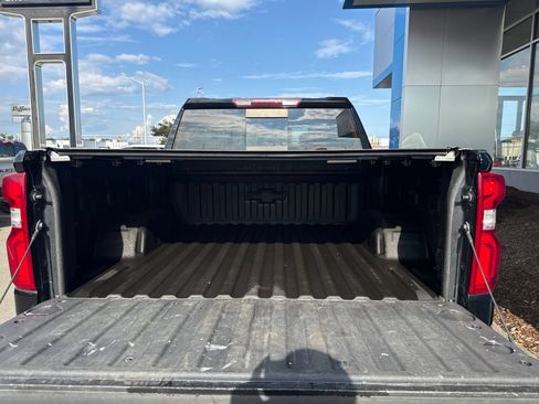 Used 2019 Chevrolet Silverado 1500 LT Trail Boss AWD/4WD image 14