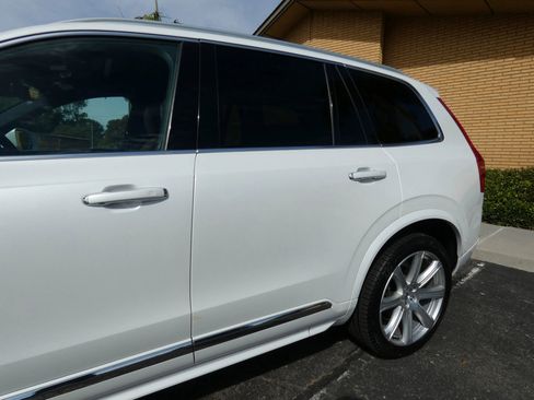Used 2017 Volvo XC90 T6 Inscription w/ Vision Package image 13