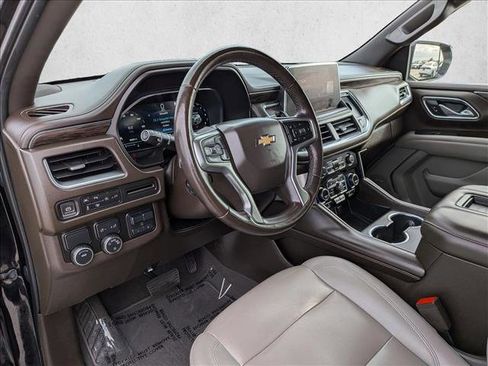 Used 2022 Chevrolet Tahoe LT w/ LT Signature Package RWD image 10