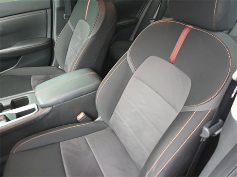 Used 2022 Nissan Sentra SR w/ Electronics Package image 10