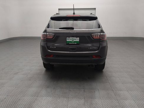 Used 2018 Jeep Compass Limited w/ Navigation Group AWD/4WD image 7