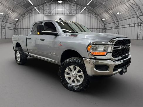 Used 2019 RAM 2500 Tradesman AWD/4WD image 8