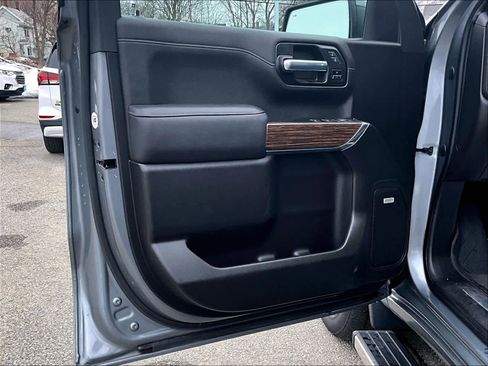 Used 2022 Chevrolet Silverado 1500 High Country image 9